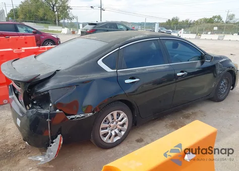 2015 Nissan Altima 2.5 из США, поврежденный, VIN 1N4AL3AP9FC126864
